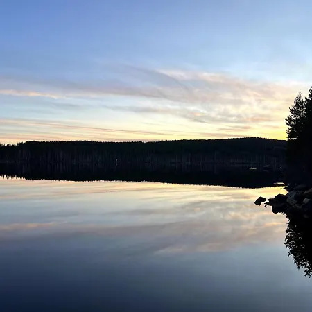 Cozy Arctic Lakeside With Private Sauna * 佩洛