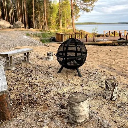 Cozy Arctic Lakeside With Private Sauna *