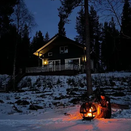 度假居 Cozy Arctic Lakeside With Private Sauna