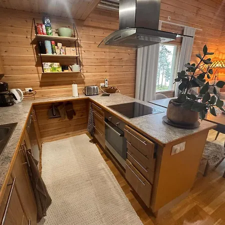 度假居 Cozy Arctic Lakeside With Private Sauna *