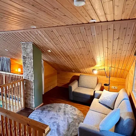 Cozy Arctic Lakeside With Private Sauna 度假居 佩洛
