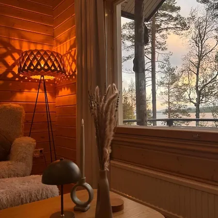 Cozy Arctic Lakeside With Private Sauna 度假居 佩洛