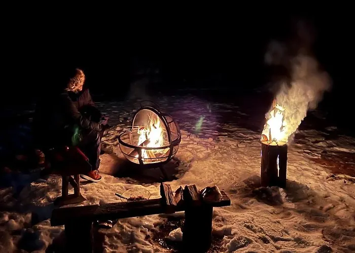 Cozy Arctic Lakeside With Private Sauna