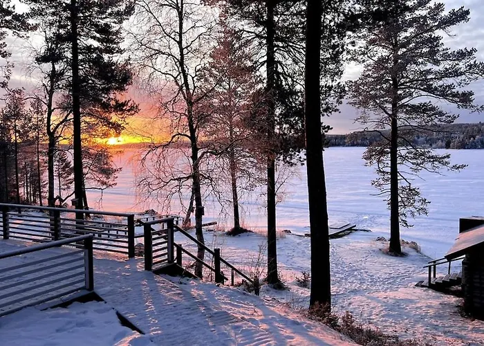 度假居 Cozy Arctic Lakeside With Private Sauna *