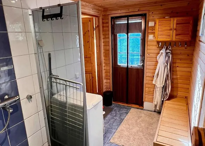 Cozy Arctic Lakeside With Private Sauna * 佩洛