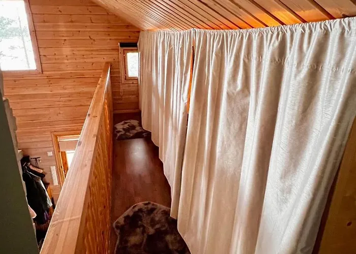 Cozy Arctic Lakeside With Private Sauna *