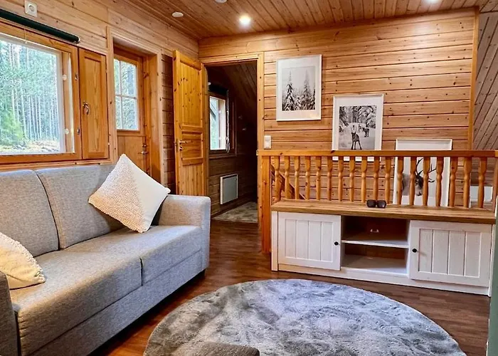 Cozy Arctic Lakeside With Private Sauna 度假居