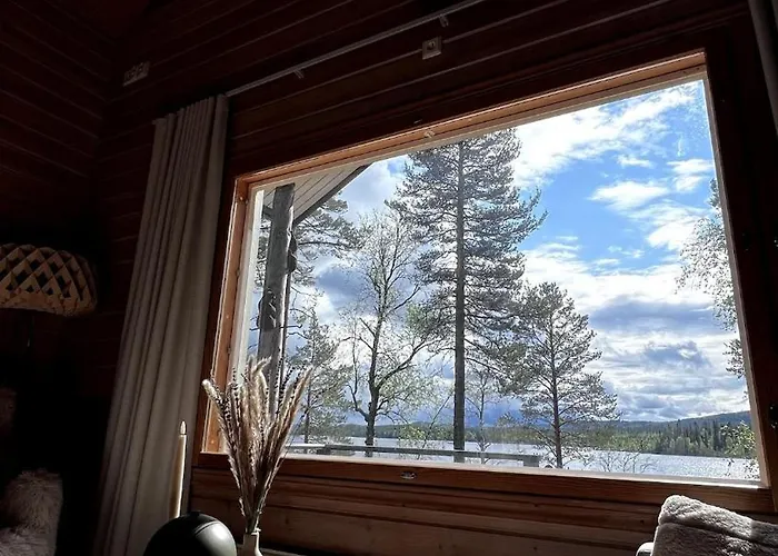 Cozy Arctic Lakeside With Private Sauna Дом отдыха *