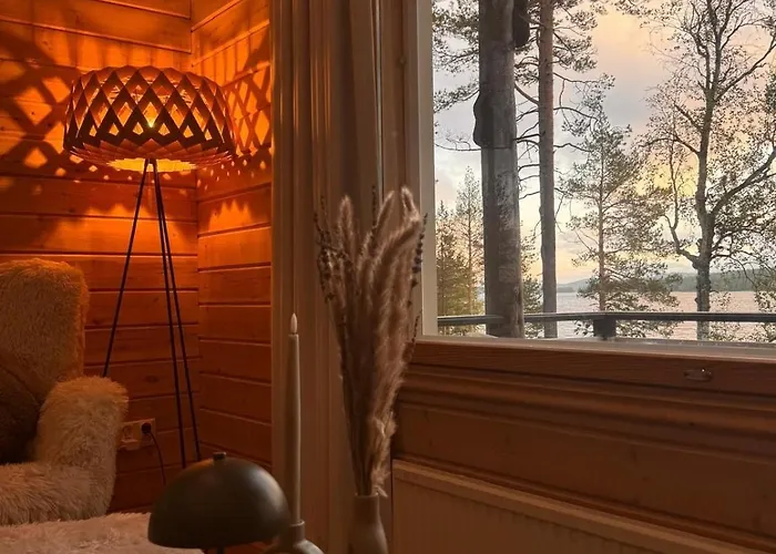Cozy Arctic Lakeside With Private Sauna 度假居 佩洛